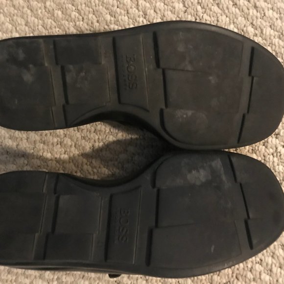 HUGO BOSS DRESS SHOES SIZE 8 (EURO 41) - Picture 3 of 3
